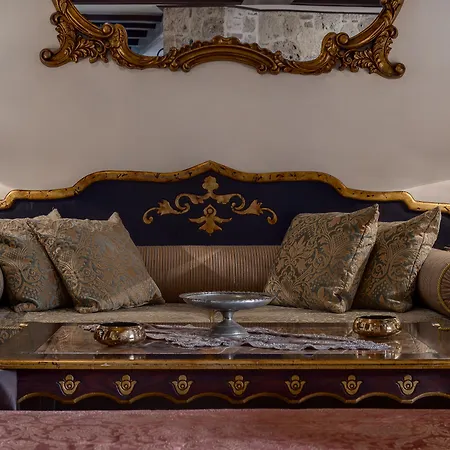 Otel Tuvana 4*