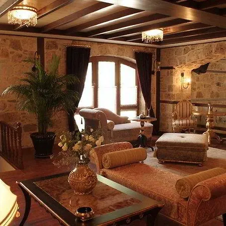 Отель Tuvana